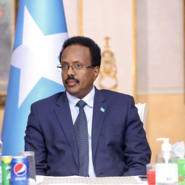he-28